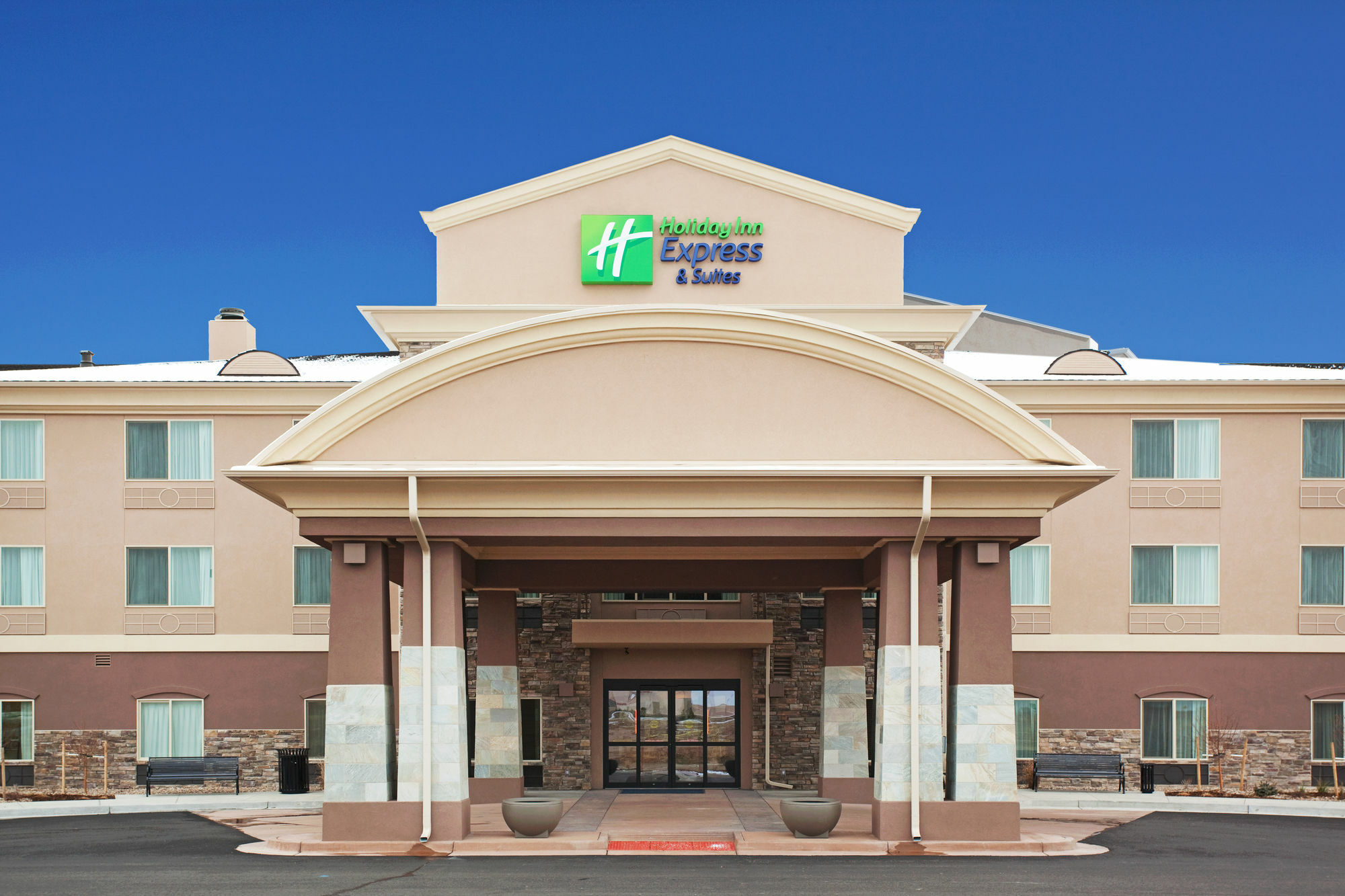 Comfort Inn & Suites Brighton Denver Ne Medical Center Exterior photo